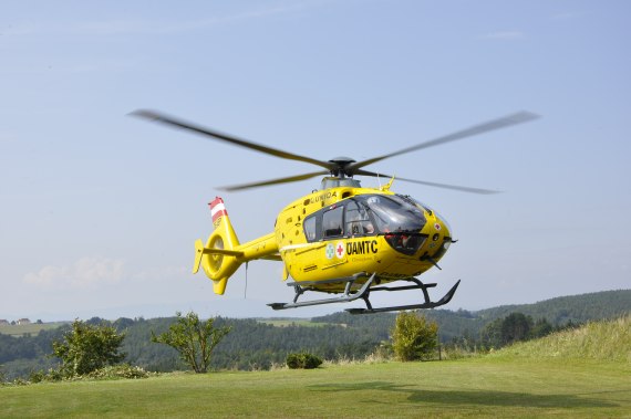 ÖAMTC Notarzthubschrauber EC135 Christophorus 16 OE-XEP Foto ÖAMTC