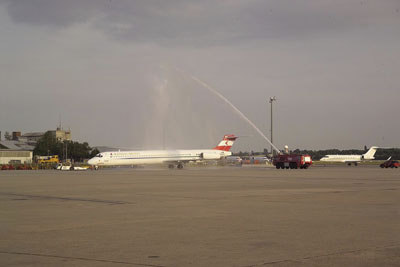 AUA Austrian Airlines MD-80-Ausflottung 22Juni2005 Foto Archiv Austrian Airlines_6