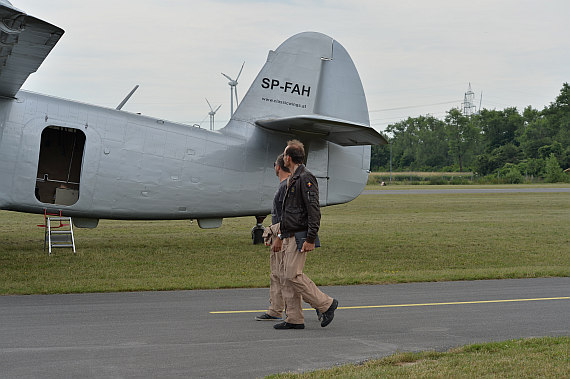 Flugplatzfest STockerau 2015 Foto Huber Austrian Wings Media Crew flying bulls piloten vor an-2