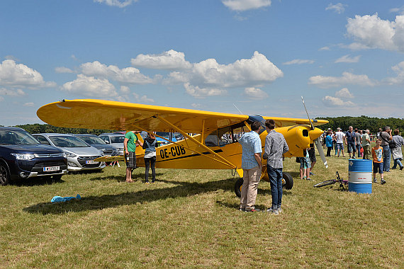 Flugplatzfest Stockerau 2015 28062015 Foto Huber Austrian Wings Media Crew AAM Piper Cub OE-CUB