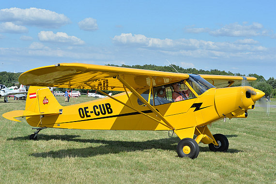 Flugplatzfest Stockerau 2015 28062015 Foto Huber Austrian Wings Media Crew AAM Piper Cub OE-CUB_3