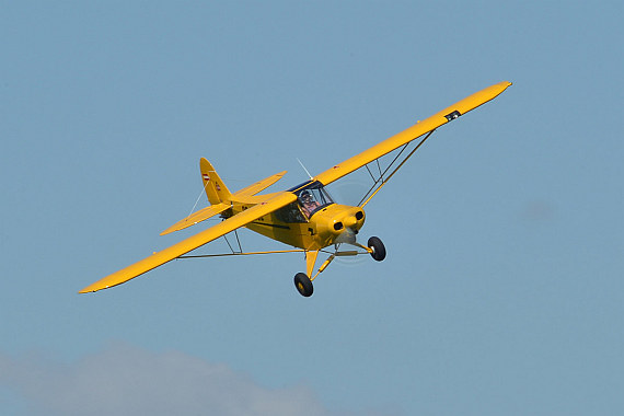 Flugplatzfest Stockerau 2015 28062015 Foto Huber Austrian Wings Media Crew AAM Piper Cub OE-CUB_8