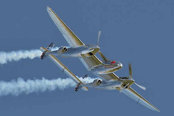 Flugplatzfest Stockerau 2015 28062015 Foto Huber Austrian Wings Media Crew Flying Bulls Display F4U Corsair P-38 Lightning_10