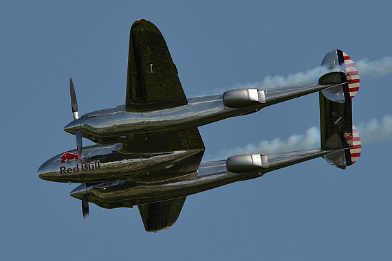 Flugplatzfest Stockerau 2015 28062015 Foto Huber Austrian Wings Media Crew Flying Bulls Display F4U Corsair P-38 Lightning_13