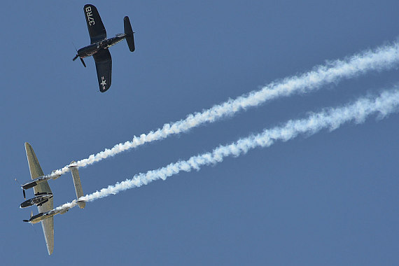 Flugplatzfest Stockerau 2015 28062015 Foto Huber Austrian Wings Media Crew Flying Bulls Display F4U Corsair P-38 Lightning_4