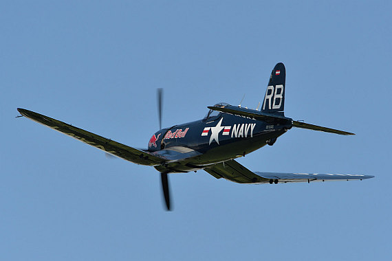 Flugplatzfest Stockerau 2015 28062015 Foto Huber Austrian Wings Media Crew Flying Bulls Display F4U Corsair P-38 Lightning_6