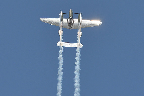 Flugplatzfest Stockerau 2015 28062015 Foto Huber Austrian Wings Media Crew Flying Bulls Display F4U Corsair P-38 Lightning_7