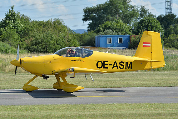 Flugplatzfest Stockerau 2015 28062015 Foto Huber Austrian Wings Media Crew OE-ASM