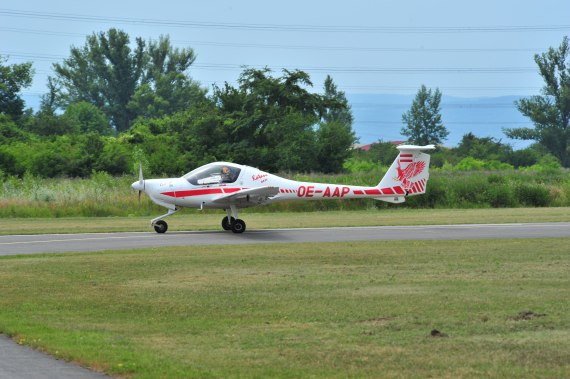 Fugplatzfest Stockerau 2015 Foto Huber Austrian Wings Media Crew Katana OE-AAP