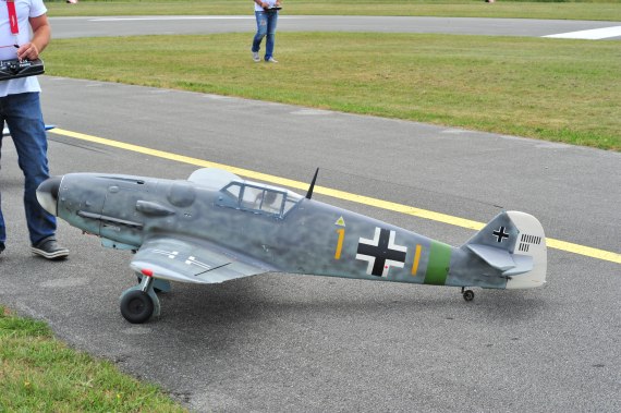 Fugplatzfest Stockerau 2015 Foto Huber Austrian Wings Media Crew Modell Me-109