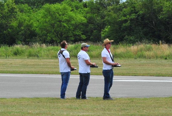 Fugplatzfest Stockerau 2015 Foto Huber Austrian Wings Media Crew Modellflugpiloten_1