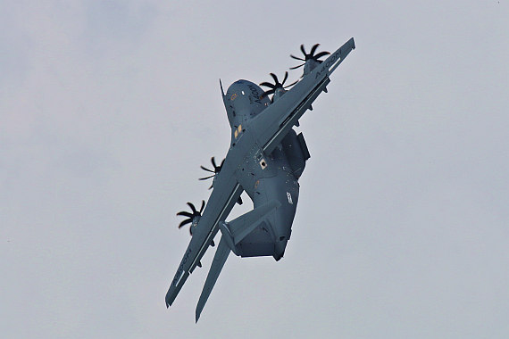 Die A400M zeigte ihre Wendigkeit - Foto: Sebastian Gutmann Die A400M zeigte ihre Wendigkeit - Foto: Sebastian Gutmann