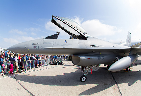 F-16 der US-Streitkräfte - Foto: Thomas Ranner