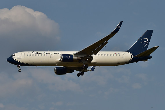 Blue Panorama Boeing 767-300ER EI-CMD Foto Huber Austrian Wings Media Crew_2