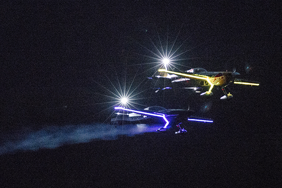 Nachtkunstflug Scalaria 2015 Foto Florian Bartonek