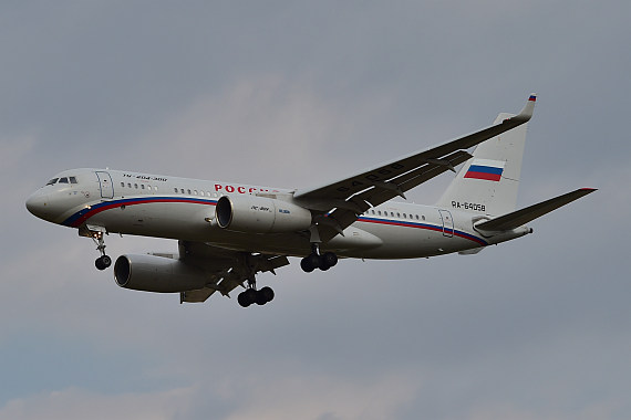 RA-64058 Rossiya Tupolev TU-204 Foto Huber Austrian Wings Media Crew_1