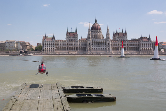 Red Bull Air Race Budapest 2015 Peter Hollos - 130121-PH5_3397