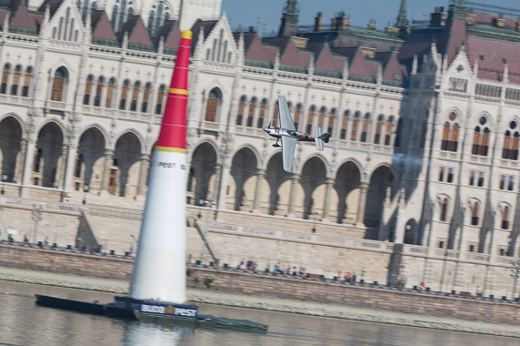 Red Bull Air Race Budapest 2015 Peter Hollos - 171342-PH5_4985