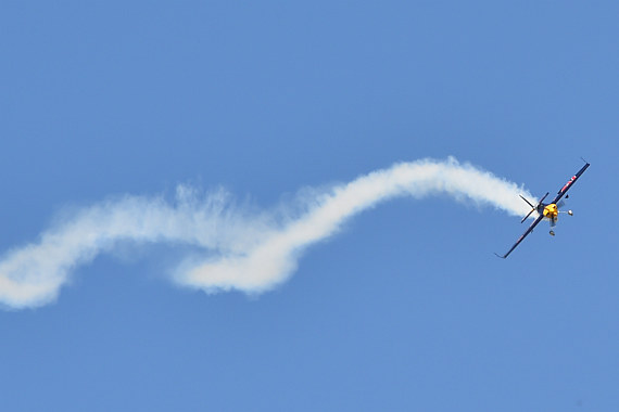Spitzerberg 2015 Foto Huber Austrian Wings Media Crew Red Bull Flying Bulls Zivko Edge 540