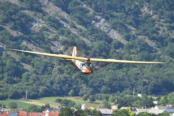 Spitzerberg 2015 historisches Segelflugzeug Andi Baumann Foto Huber Austrian Wings