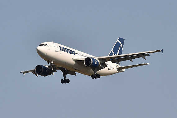 Tarom Airbus A310-300 YR-LCA Foto Huber Austrian Wings Media Crew