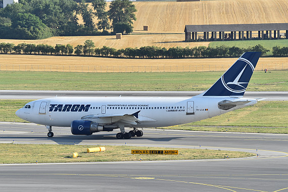 Tarom Airbus A310-300 YR-LCA Foto Huber Austrian Wings Media Crew_7