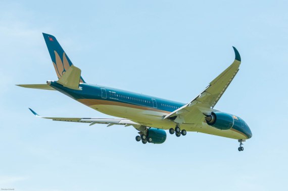 Vietnam Airlines erster A350 Ankunft Hanoi am 1Juli2015 Foto Christian Schenkl_4