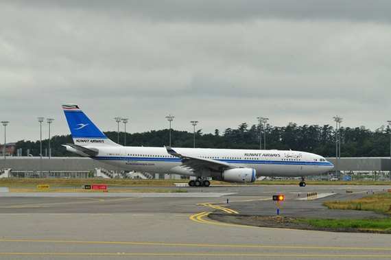 13 B. Copyright by Andy Herzog Airbus A330 Kuwait Airways