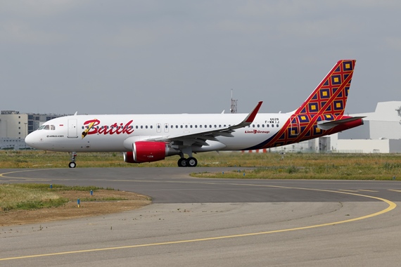 42. Copyright by Benjamin Schudel Batik Air Airbus A320