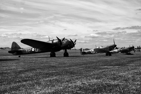 FighterCommand1940_bw