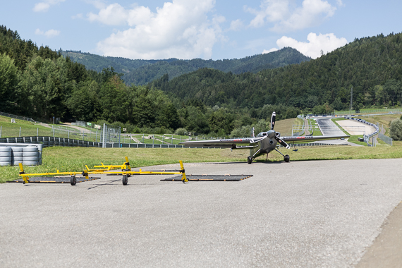 Red Bull Air Race Spielberg 2015 Media Day Hannes Arch Peter Hollos - PH5_6516