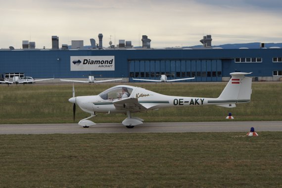 100 Jahre LOAN Flugplatz Wiener Neustadt Ost Anton Wildberger_013 Katana OE-AKY 100 Jahre LOAN Flugplatz Wiener Neustadt Ost Anton Wildberger_013 Katana OE-AKY