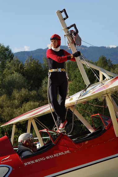 AirChallenge Styria 2015 Anton Wildberger_036 Wingwalker Peggy Walentin