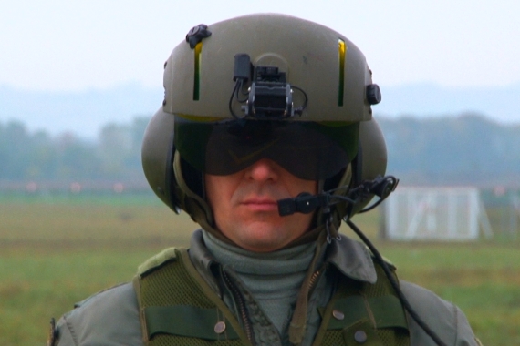Bundesheer Fliegerstaffel Soldat überwacht Anlassvorgang - Foto: V-I-P.tv