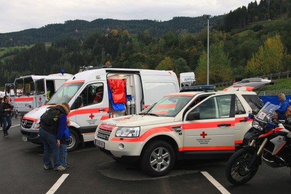 4 10 15 Heliday ÖRK Bischofshofen 01 Rotes Kreuz Einsatzkräfte Rettungsdienst CSchöpf