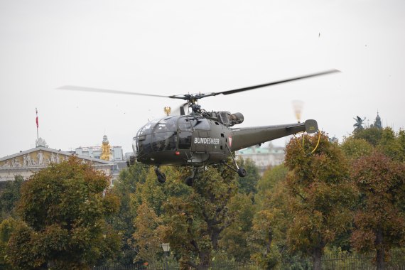 Bundesheer Anflug Nationalfeiertag 2015 Foto Markus Dobrozemsky Alouette III Foto 19.10.15 08 39 29 Bundesheer Anflug Nationalfeiertag 2015 Foto Markus Dobrozemsky Alouette III Foto 19.10.15 08 39 29