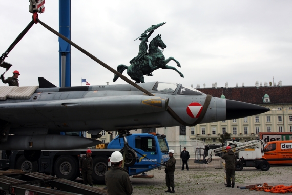 Bundesheer Arrival Draken2 Heldenplatz Vienna 191015 Robert Erenstein