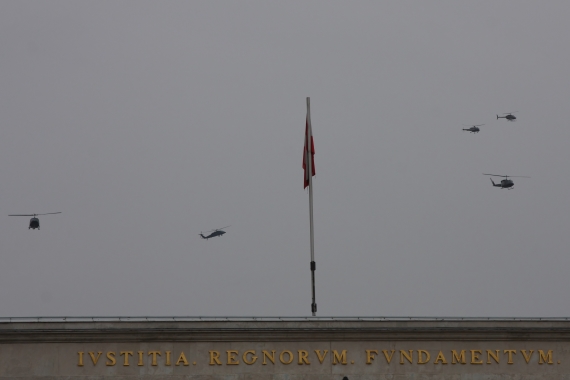 Bundesheer Nationalfeiertag Hubschrauber Helikopter Arrival Formation2 Heldenplatz Vienna 191015 Robert Erenstein Bundesheer Nationalfeiertag Hubschrauber Helikopter Arrival Formation2 Heldenplatz Vienna 191015 Robert Erenstein