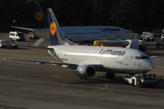 737-500 auf dem Flughafen Berlin Tegel - Foto: Huber / Austrian Wings Media Crew