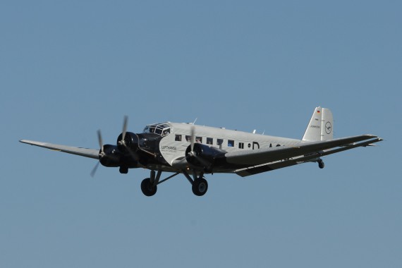 D-AQUI Lufthansa Junkers Ju 52 Tante Ju Foto Huber Austrian Wings Media Crew D-AQUI Lufthansa Junkers Ju 52 Tante Ju Foto Huber Austrian Wings Media Crew