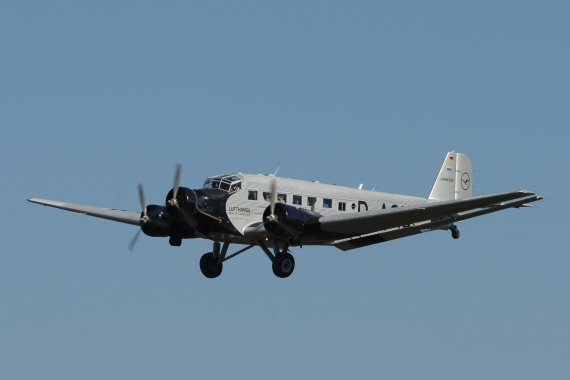 D-AQUI Lufthansa Junkers Ju 52 Tante Ju Foto Huber Austrian Wings Media Crew