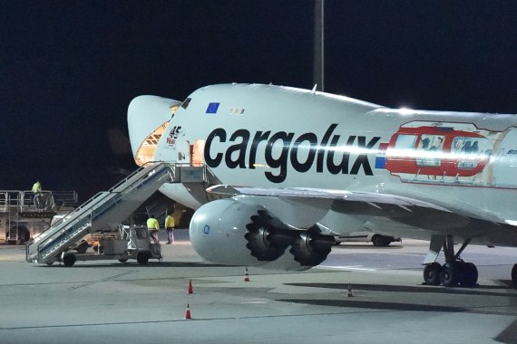 DSC_0303 Closeup cropped First Landing Cargolux Boeing 747-8F LX-VCM special 45yrs clrs at VIE on 17102015 Credit Patrick Huber Austrian Wings