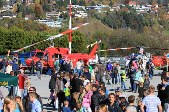 Flughafenfest Innsbruck 2015 Foto CSchöpf Bell 212 Flughafenfest Innsbruck 2015 Foto CSchöpf Bell 212