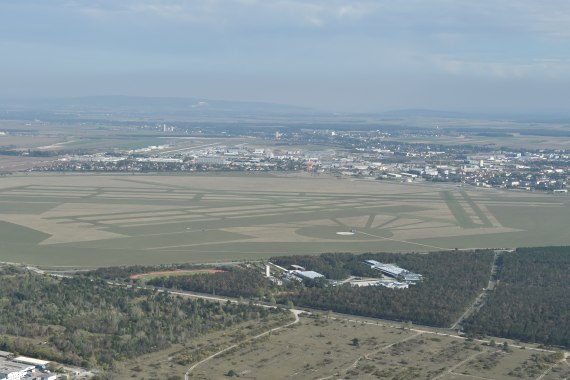 Der Flugplatz von oben Der Flugplatz von oben