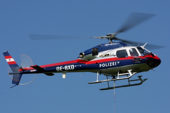 Flugpolizei OE-BXD AS-355N Ecureuil Austrian Ministry of Interior Kapfenberg 120915 Robert Erenstein 2 Flugpolizei OE-BXD AS-355N Ecureuil Austrian Ministry of Interior Kapfenberg 120915 Robert Erenstein 2