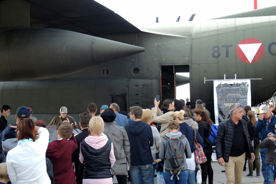 Flugtag-Linz-Hercules2-Foto-MK-Austrian-Wings-Media-Crew