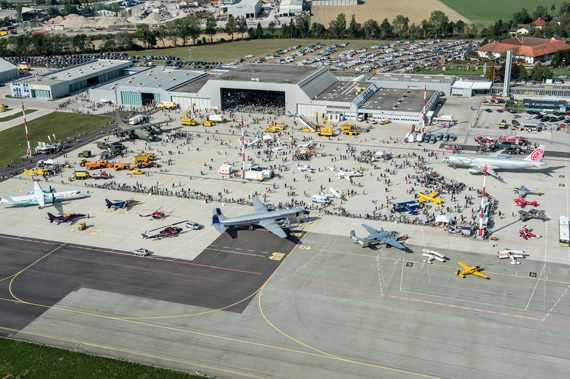 Etwa 15.000 Besucher nutzen die Gelegenheit und besuchten das Event - Foto: Peter Mayr, Cityfoto