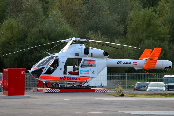 Heliport St.Johann OE-XMM MD Explorer 902 Martin Flugrettung Heliport St.Johann OE-XMM MD Explorer 902 Martin Flugrettung