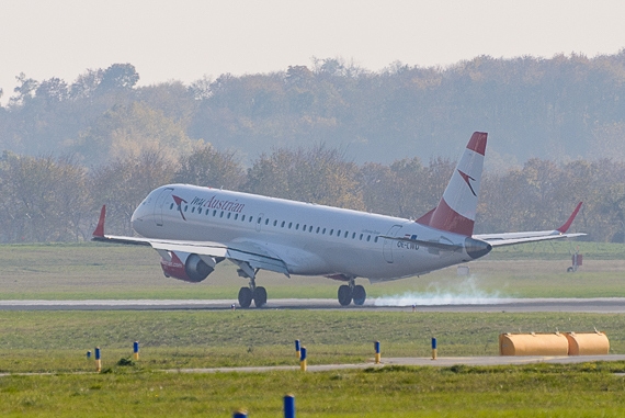 Markus Dobrozemsky AUA Austrian Airlines Embraer E-195 erste Landung OE-LWD_2