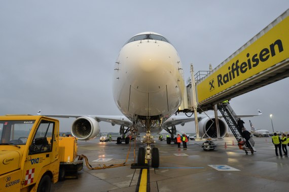 OH-LWA Finnair Airbus A350 Erstlandung Huber Austrian Wings Media Crew_2